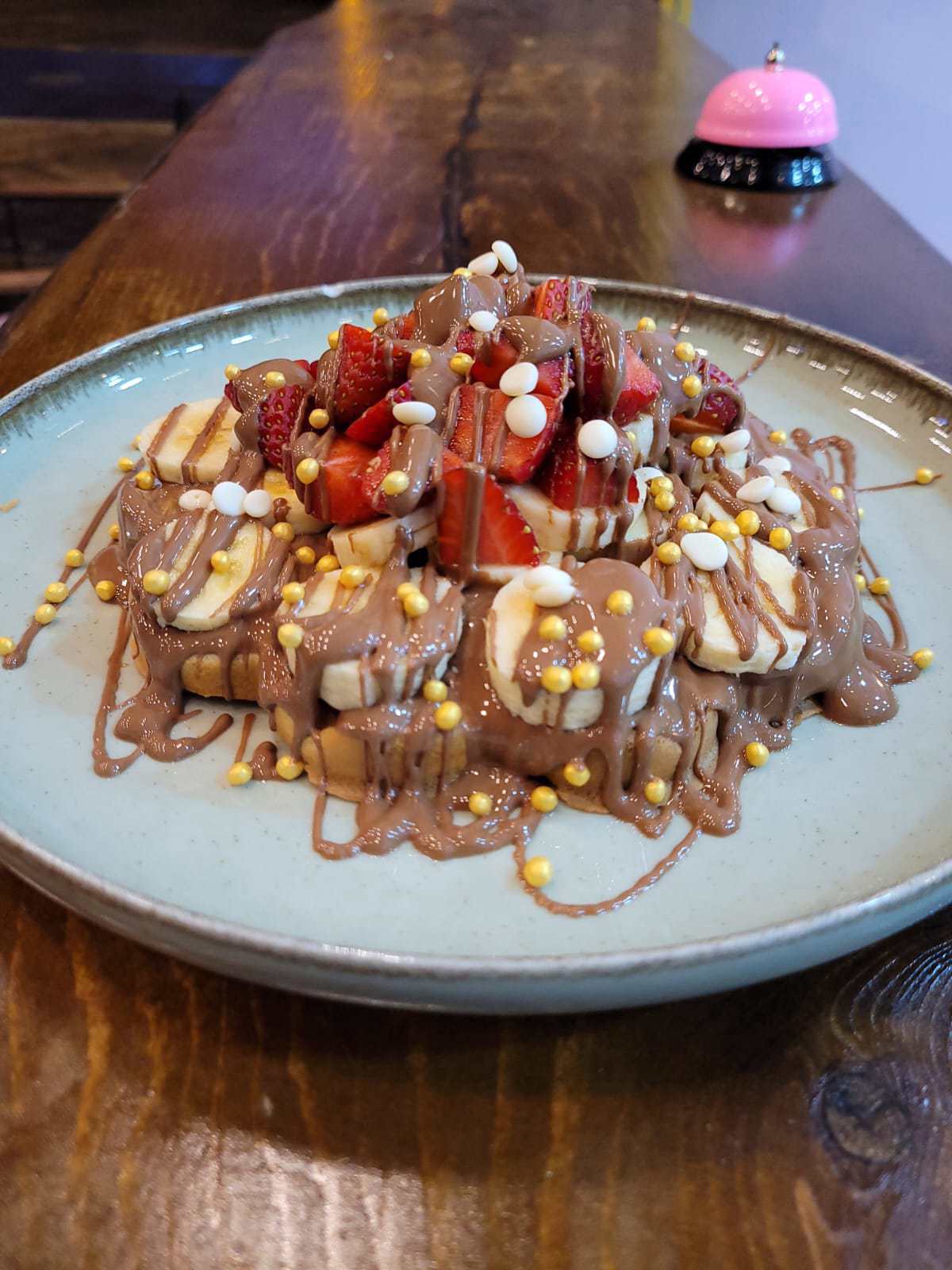 BELÇİKA ÇİKOLATALI KLASİK WAFFLE