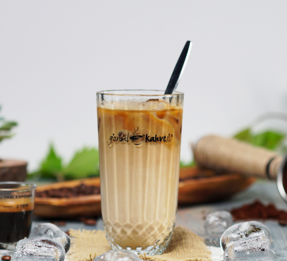 Flavored Iced Latte ( Aromalı Soğuk Sütlü Kahve )