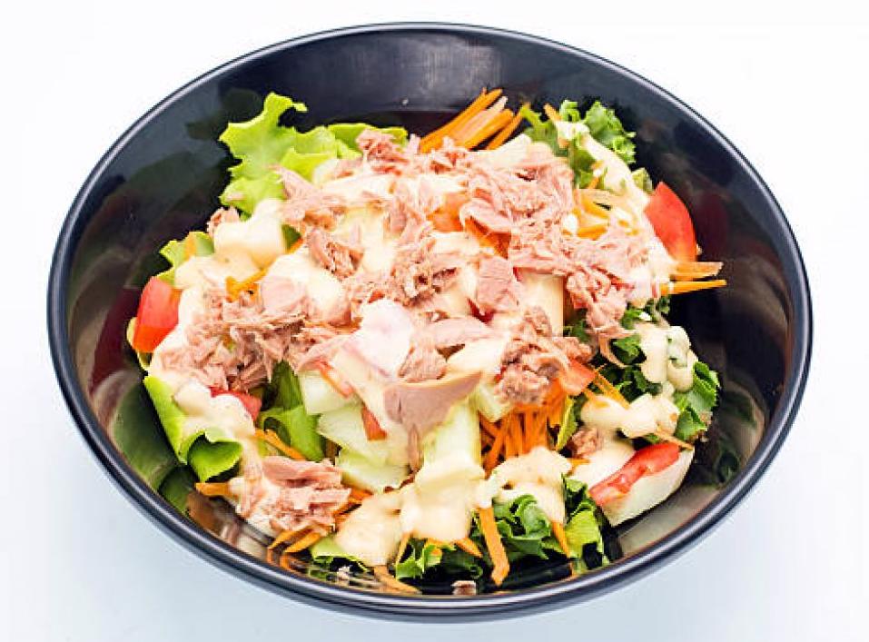 Ton Balıklı Salata (Tuna Salad)
