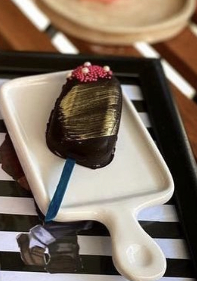 Cakesicle