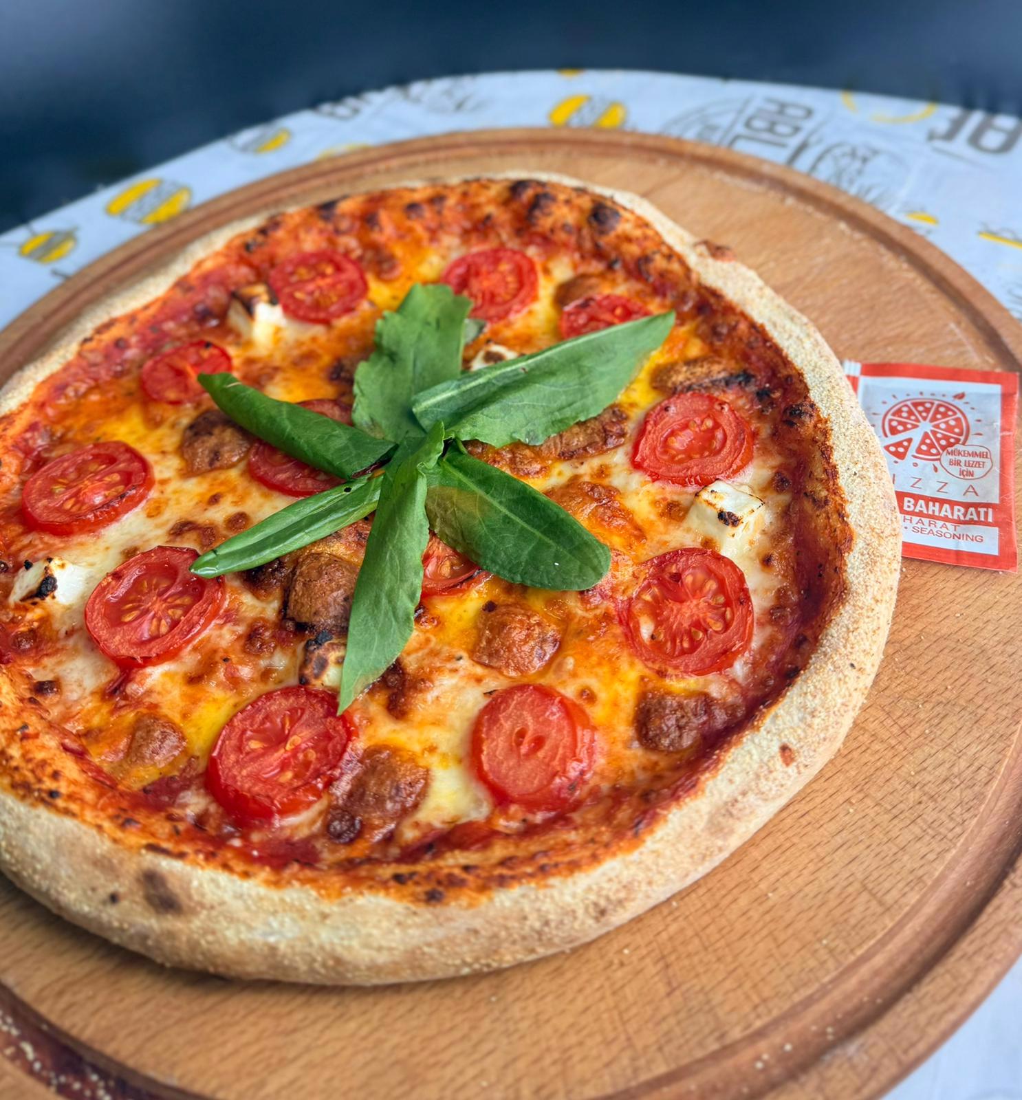 Margarita Pizza (Orta Boy)