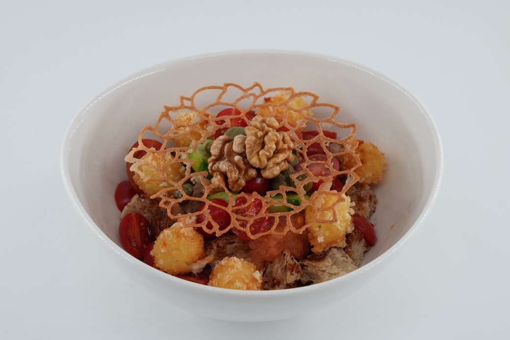 CRISPY CHEESE GOURMET SALAD