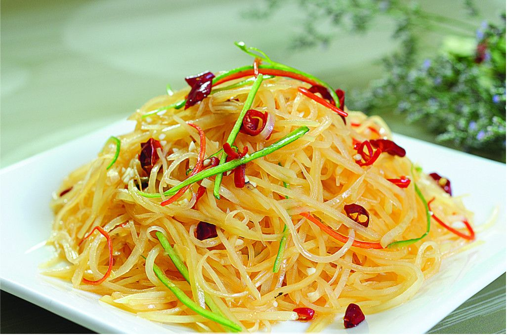 炝拌土豆丝 - Картофель соломкой,холодный салат