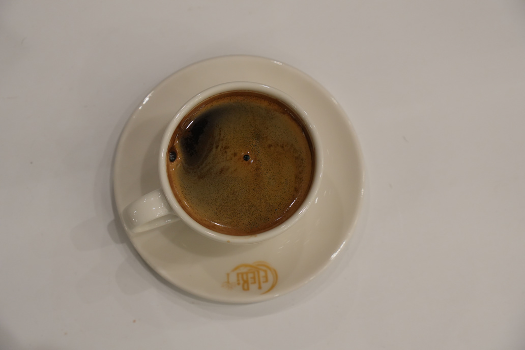 	 AMERICANO