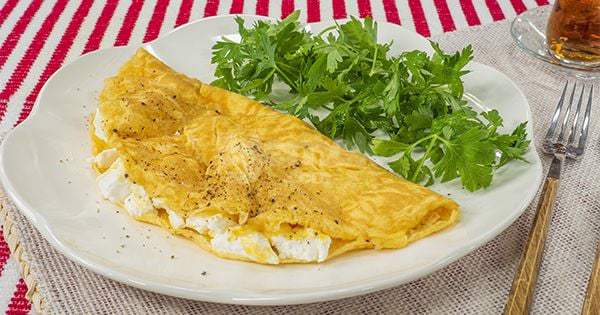 PEYNİRLİ OMLET