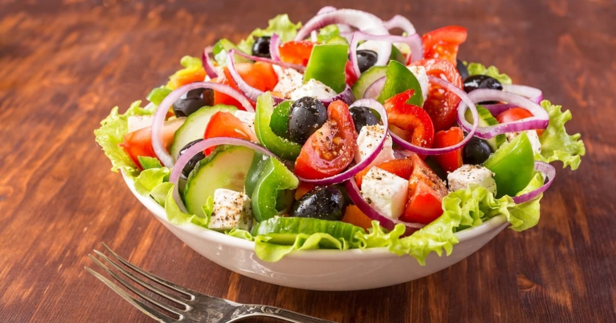 Akdeniz Salatası / Mediterranean Salad