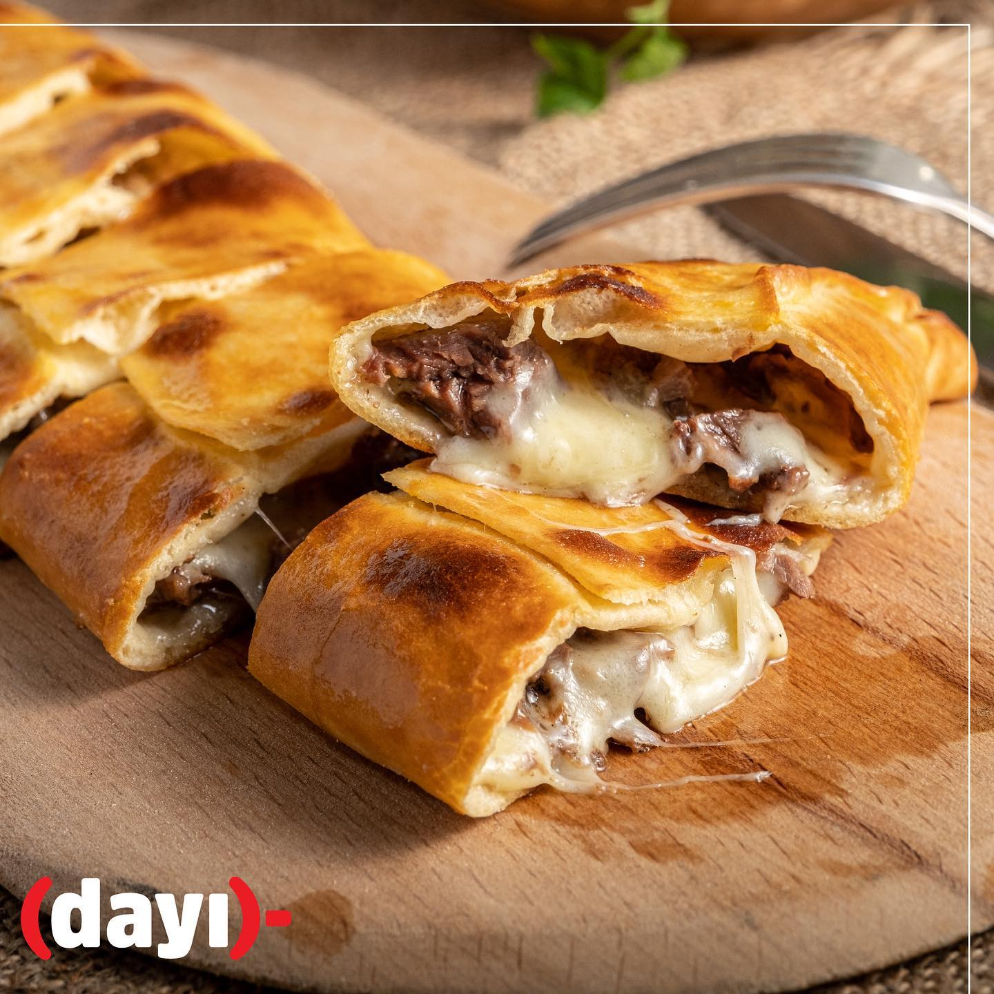 Kavurmalı Kaşarlı Pide
