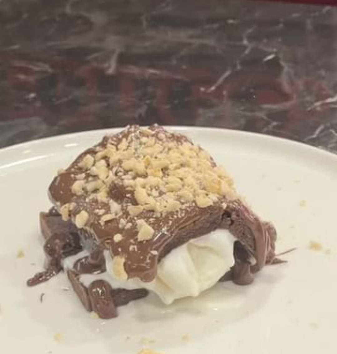 Çikolatalı Dondurmalı Browni