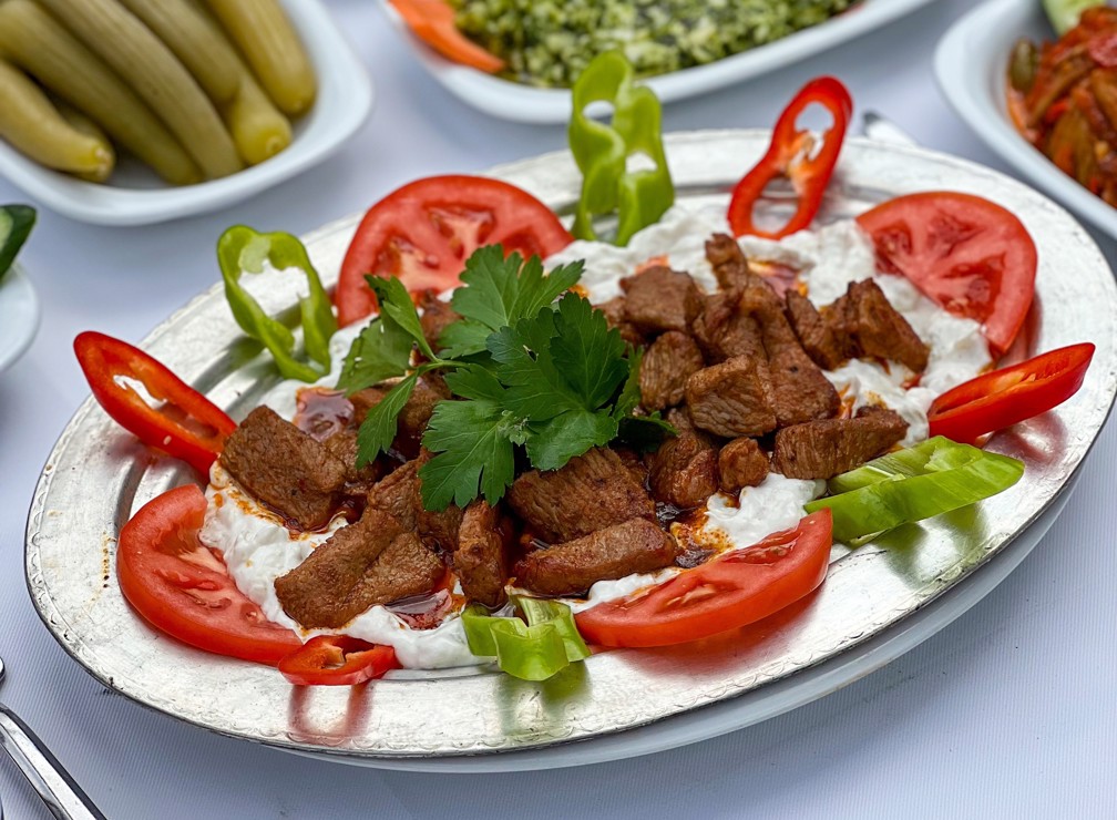 ALİNAZİK WITH SHISH KEBAB