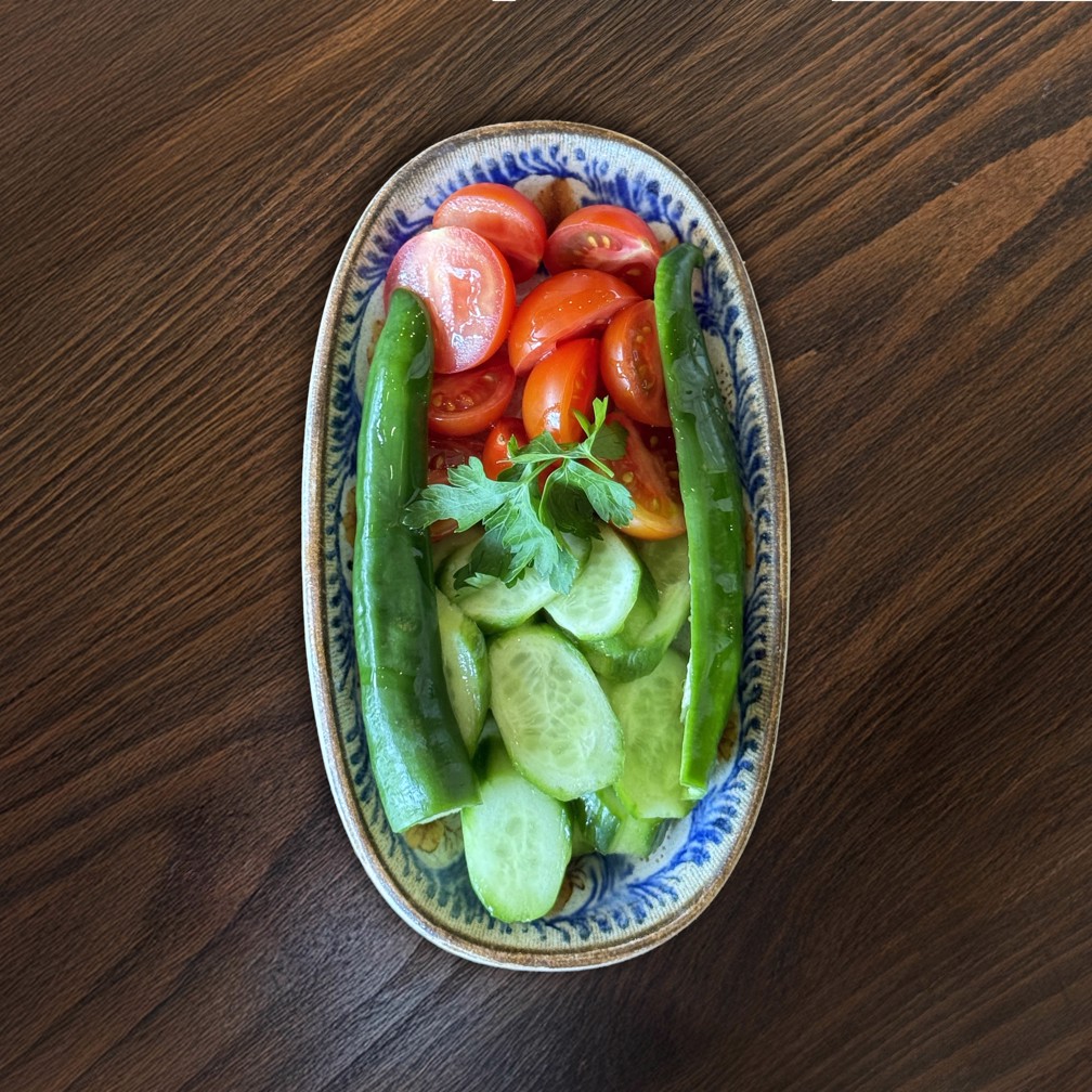 DOMATES SALATALIK SÖĞÜŞ