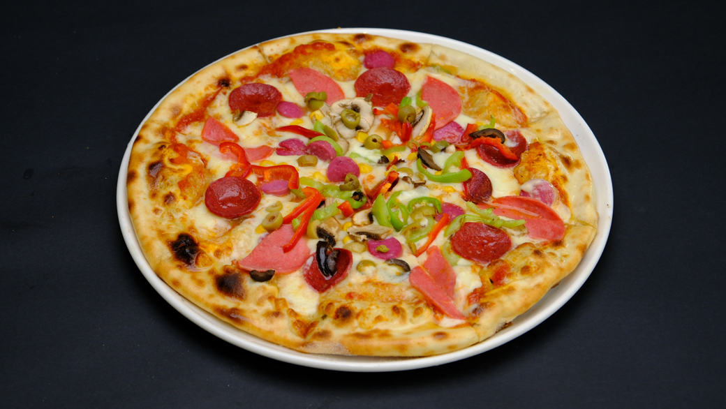 Şarküteri Pizza
