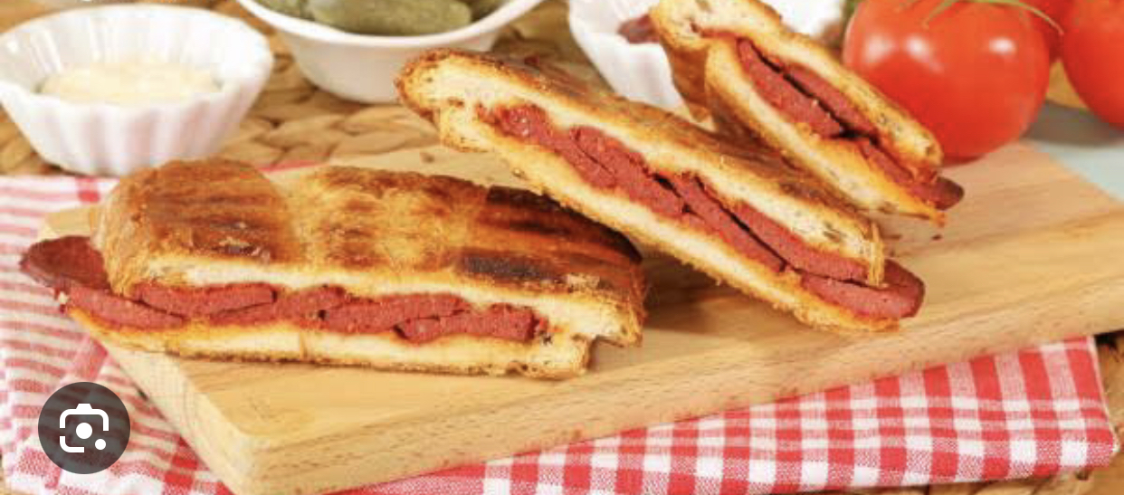 Sucuklu tost 