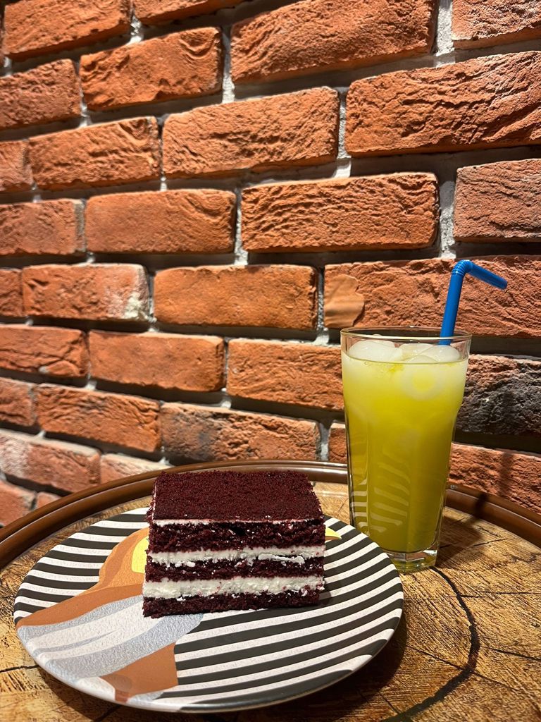 Red Velvet & Ev yapımı Limonata