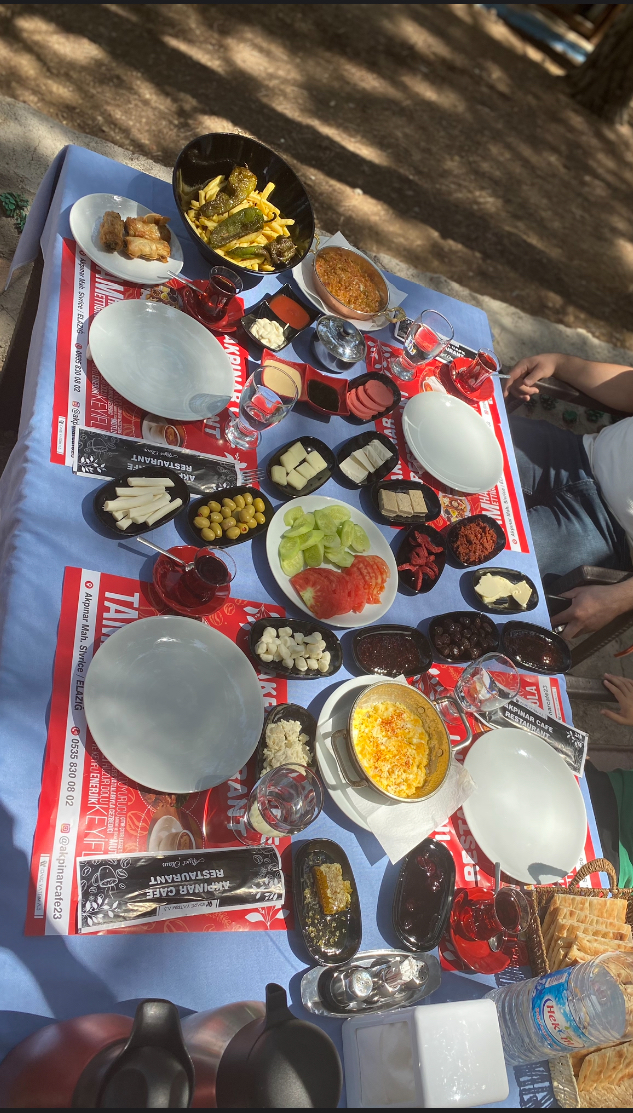 2 Kişilik Serpme Kahvaltı 