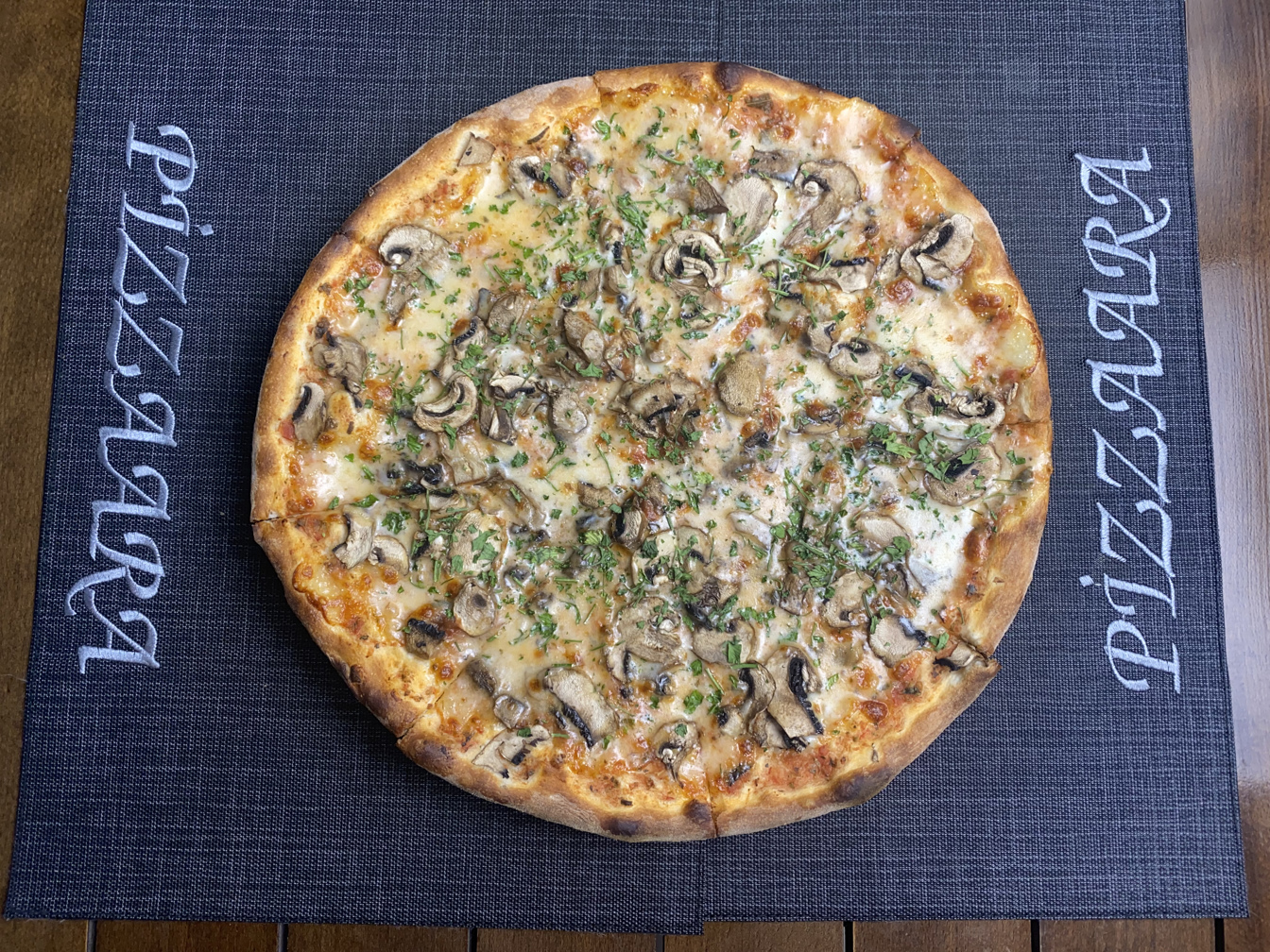 Funghi Pizza (32-33 cm.)