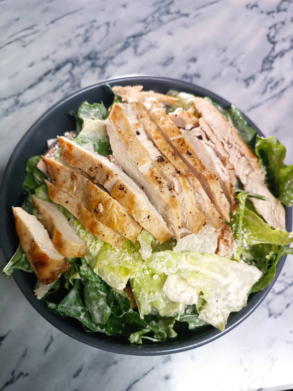 TAVUKLU SEZAR SALATA