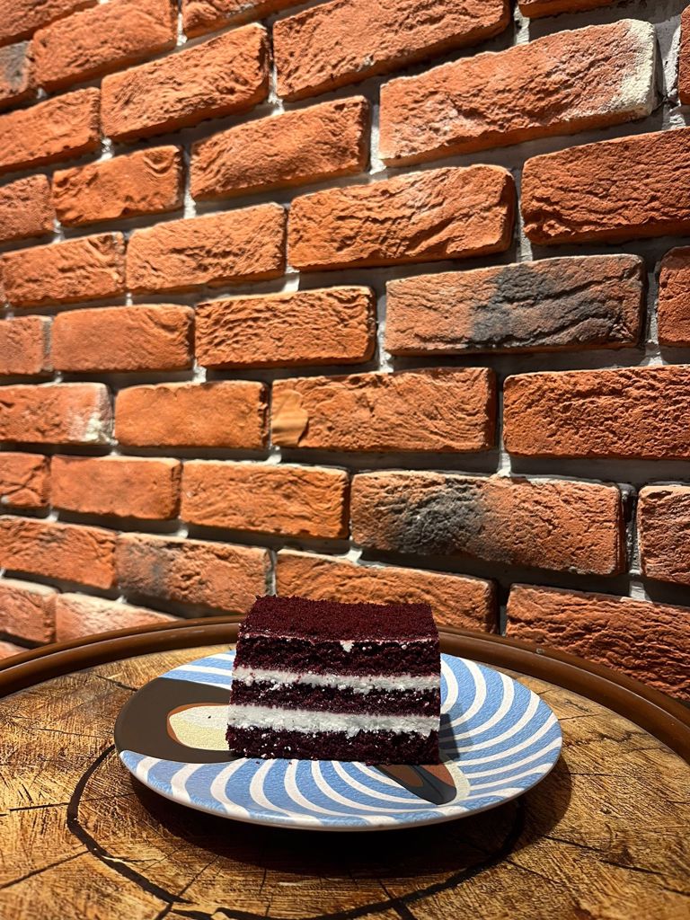 Red Velvet & İstediğiniz Soğuk İçecek