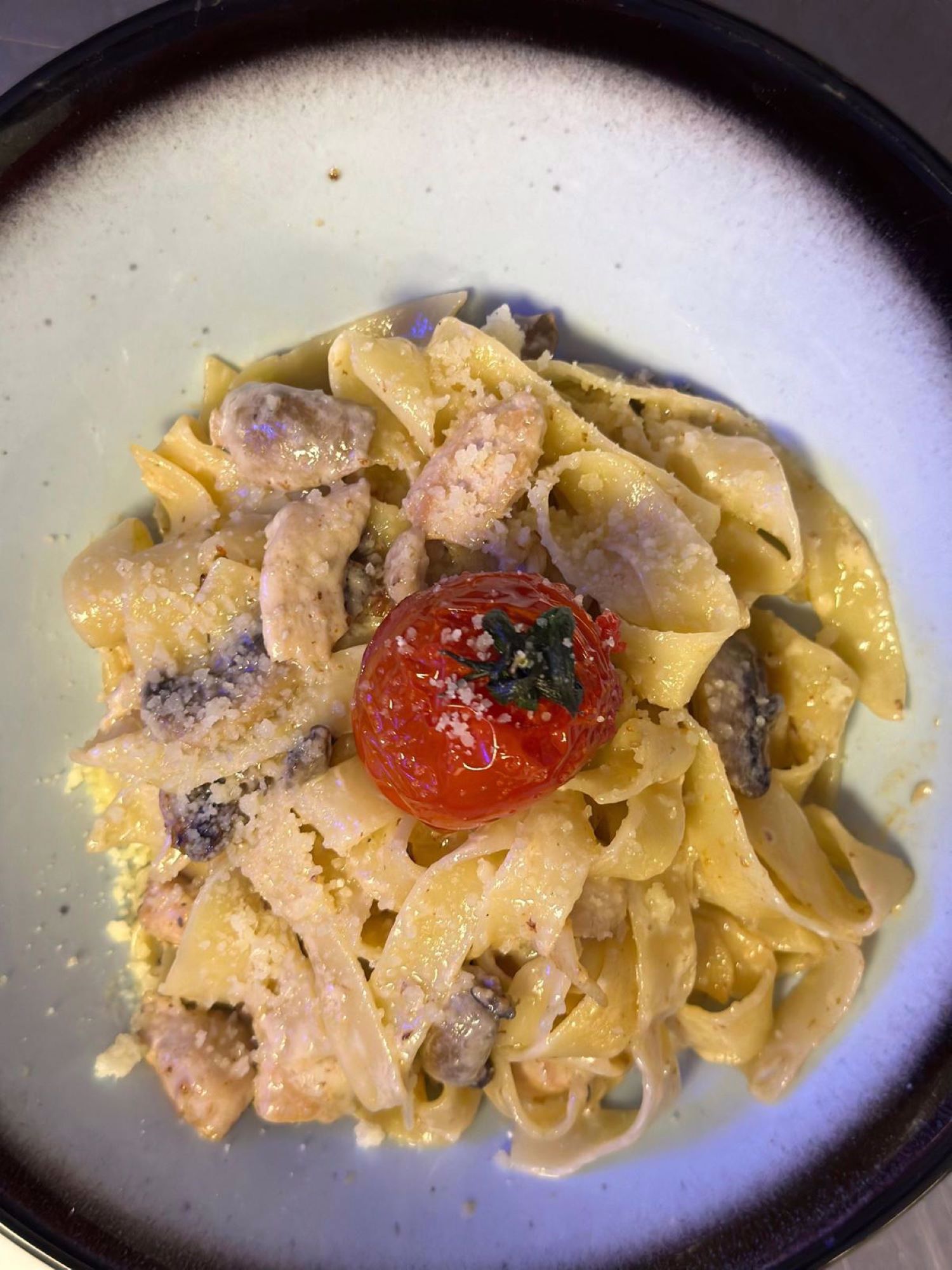 FETTUCCINE WITH CHICKEN AND MUSHROOM     7/24