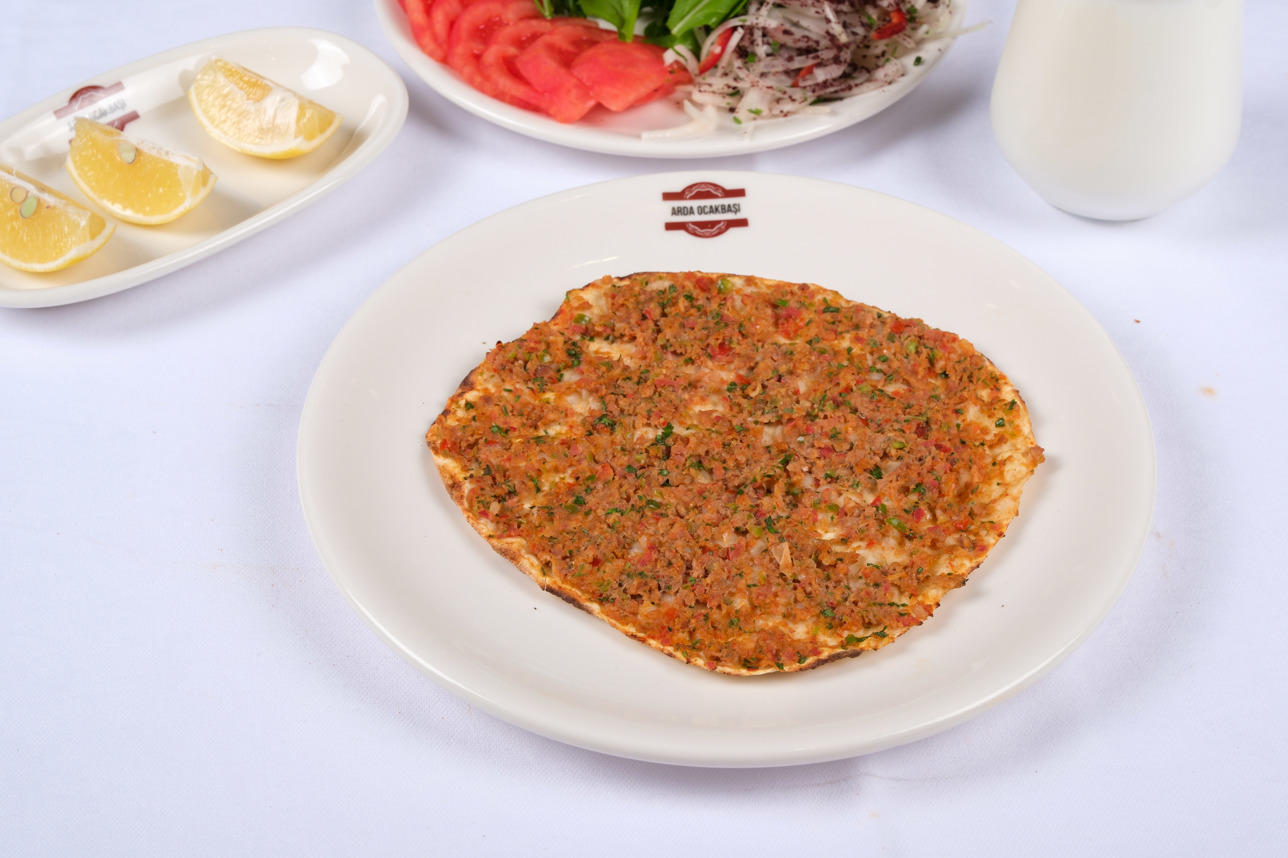 Ceviz Lahmacun