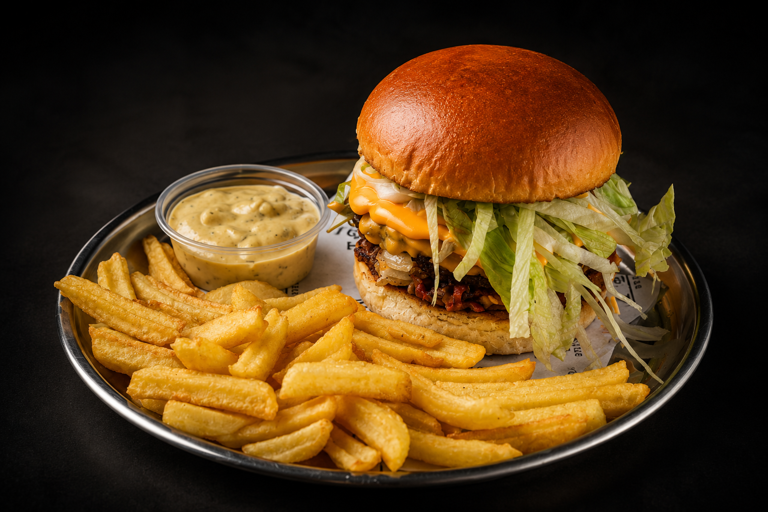 KENDİNİ BEĞENDİ BURGER