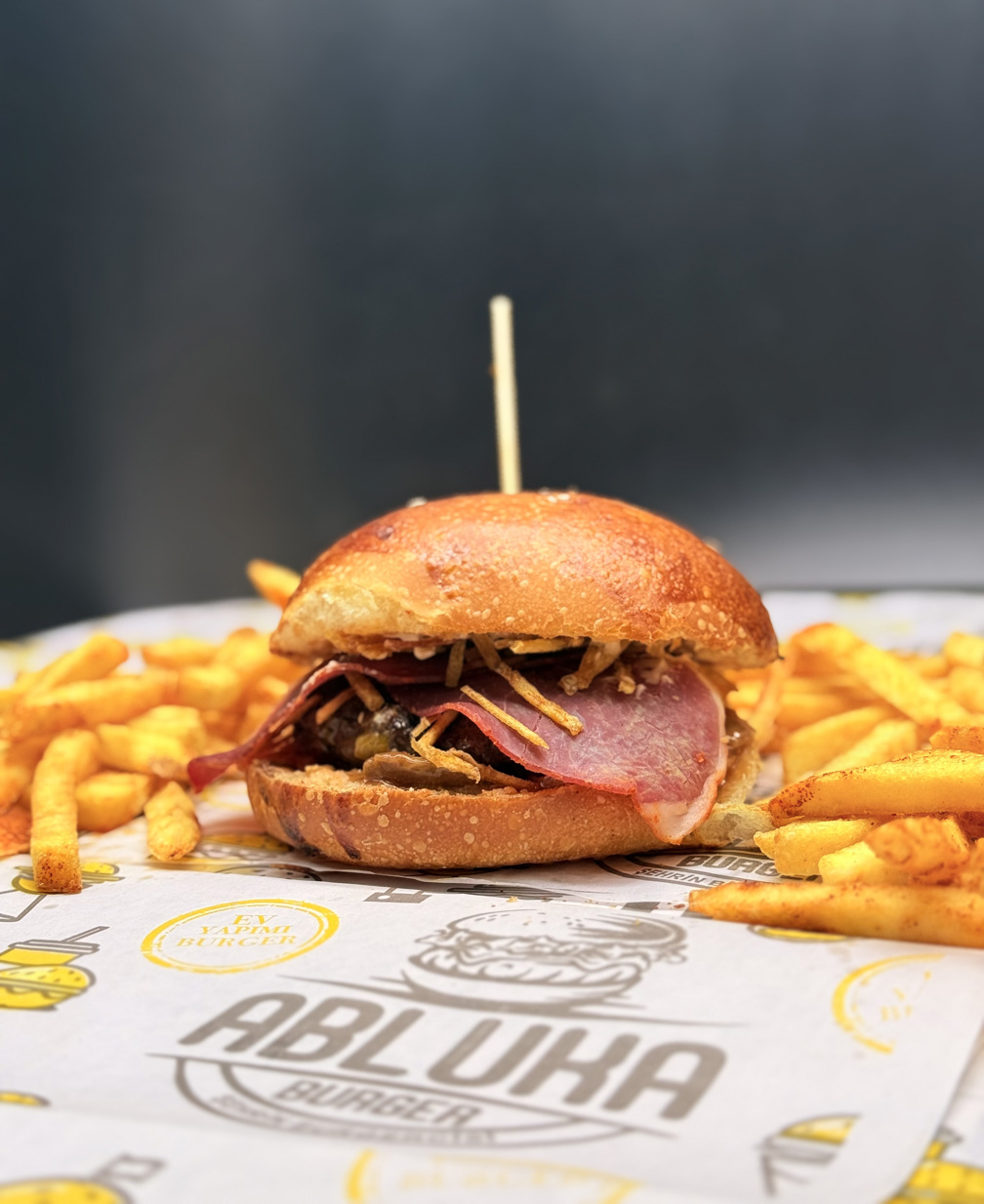 Cesarea Burger Menü