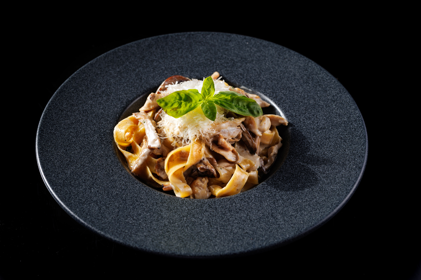 FETTUCINE ALFREDO	