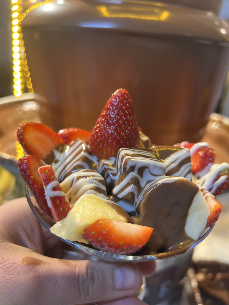 Afacan Meyve Şelalesi DONDURMALI