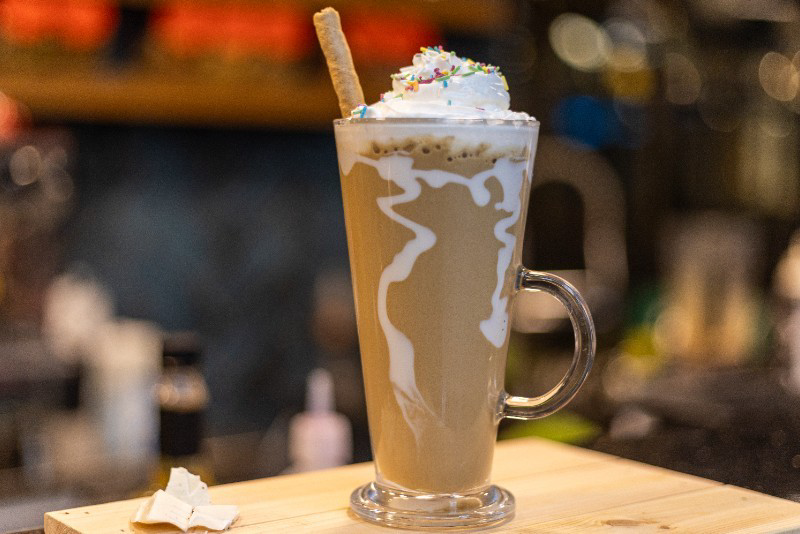 VANILLA MILKSHAKE