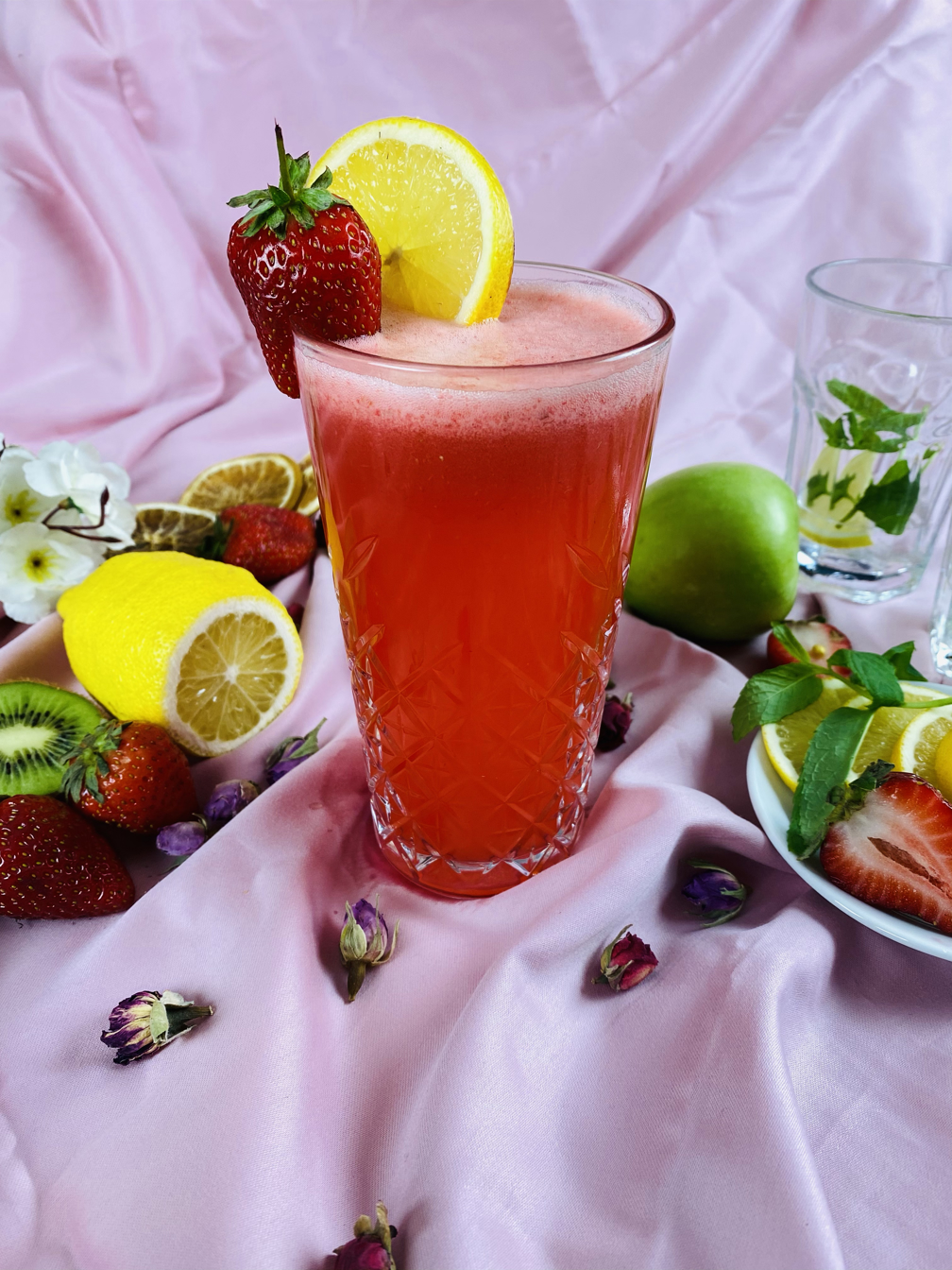 Çilekli Limonata