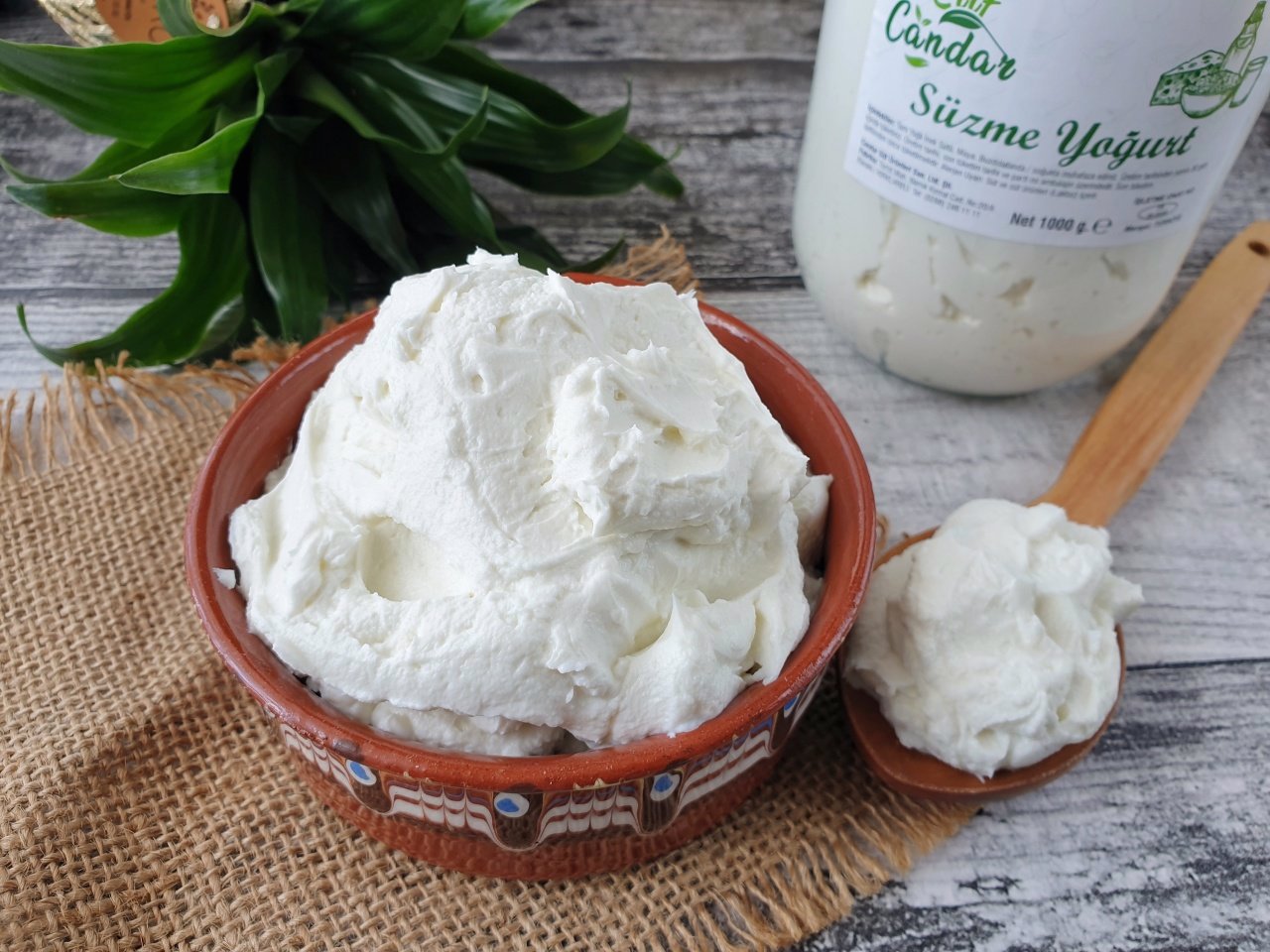 SÜZME YOGURT
