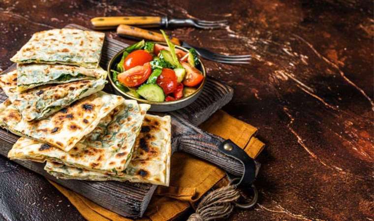 Sucuklu Kaşarlı Gözleme