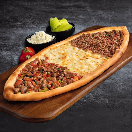 Special Karışık pide