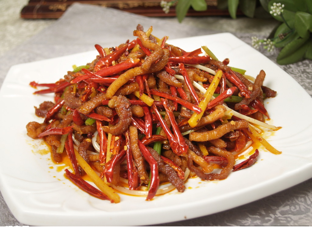 干煸牛肉丝-Говядина острая жареная 