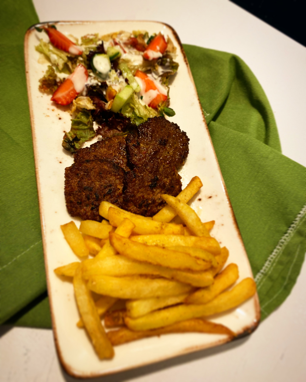 Izgara Et Köfte Servis