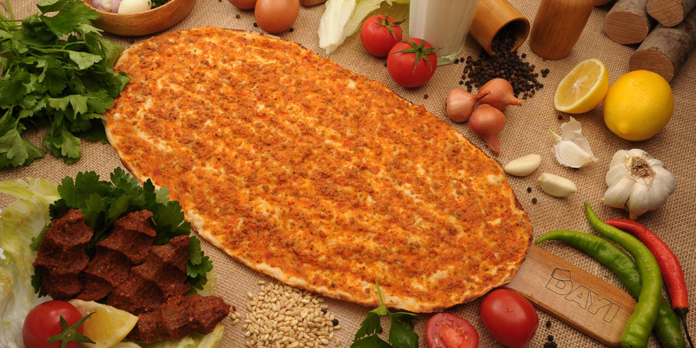 Acısız Lahmacun (Urfa Usulü)
