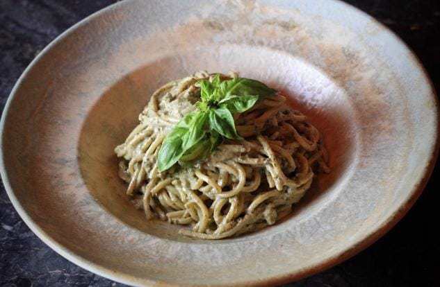 Pesto Soslu Spagetti