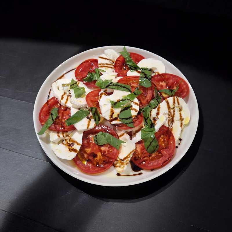 Caprese Salata