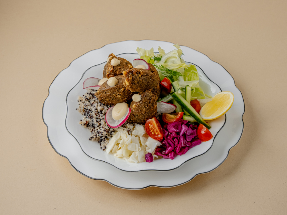 Quinoa & Falafel Bowl