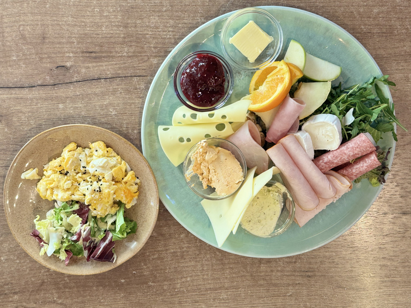 FRÜHSTÜCKSPLATTE FÜR ZWEI