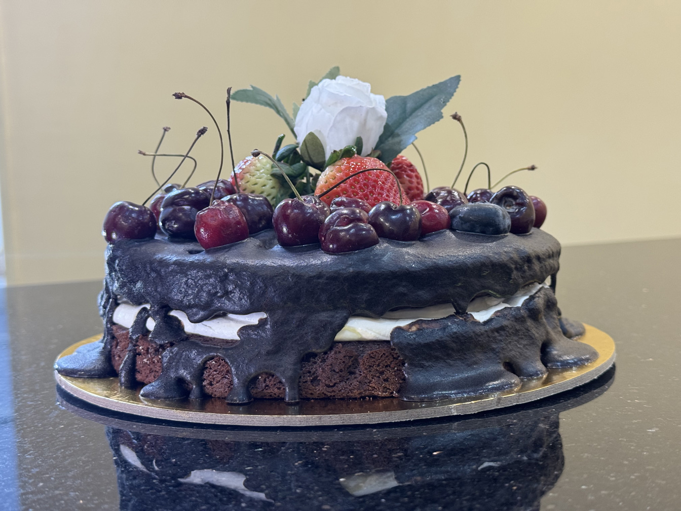 Bonjour Summer Cake 