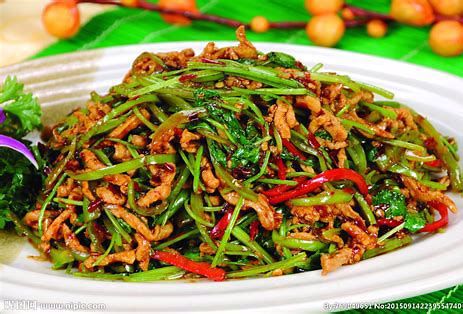 香辣肉丝-Острое жареное измельченное мясо