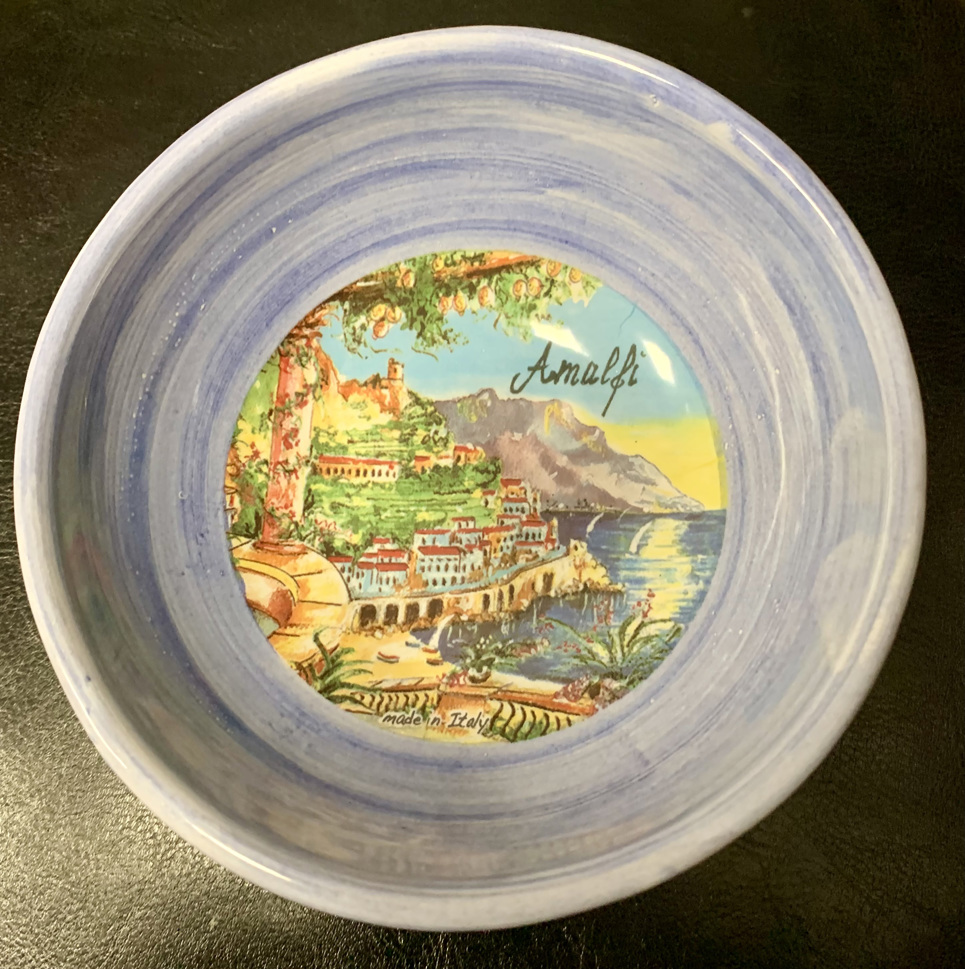 Large bowls €8,00