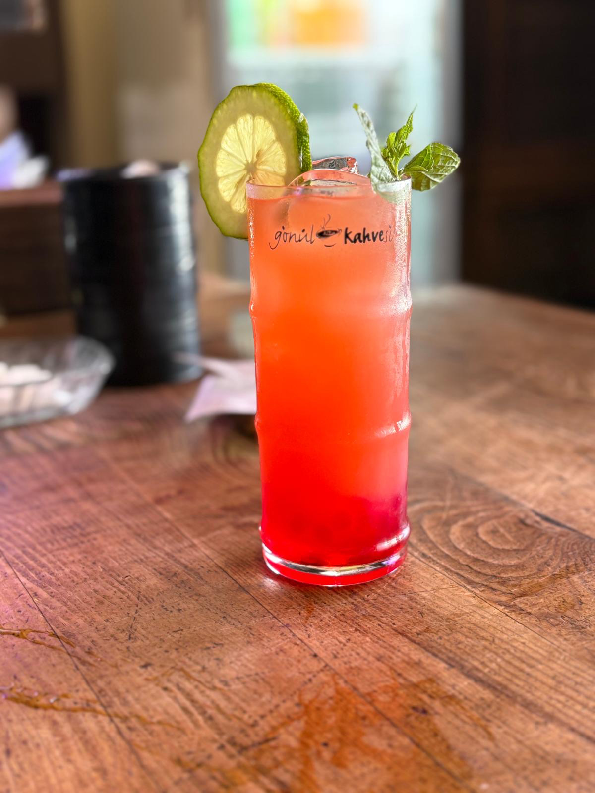 Strawberry Bubble Lemonade 