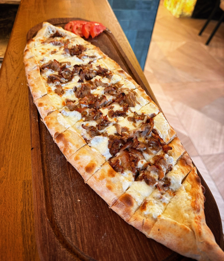 Pide Fromage avec kebap