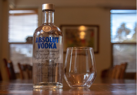 Absolud Vodka(Tek)