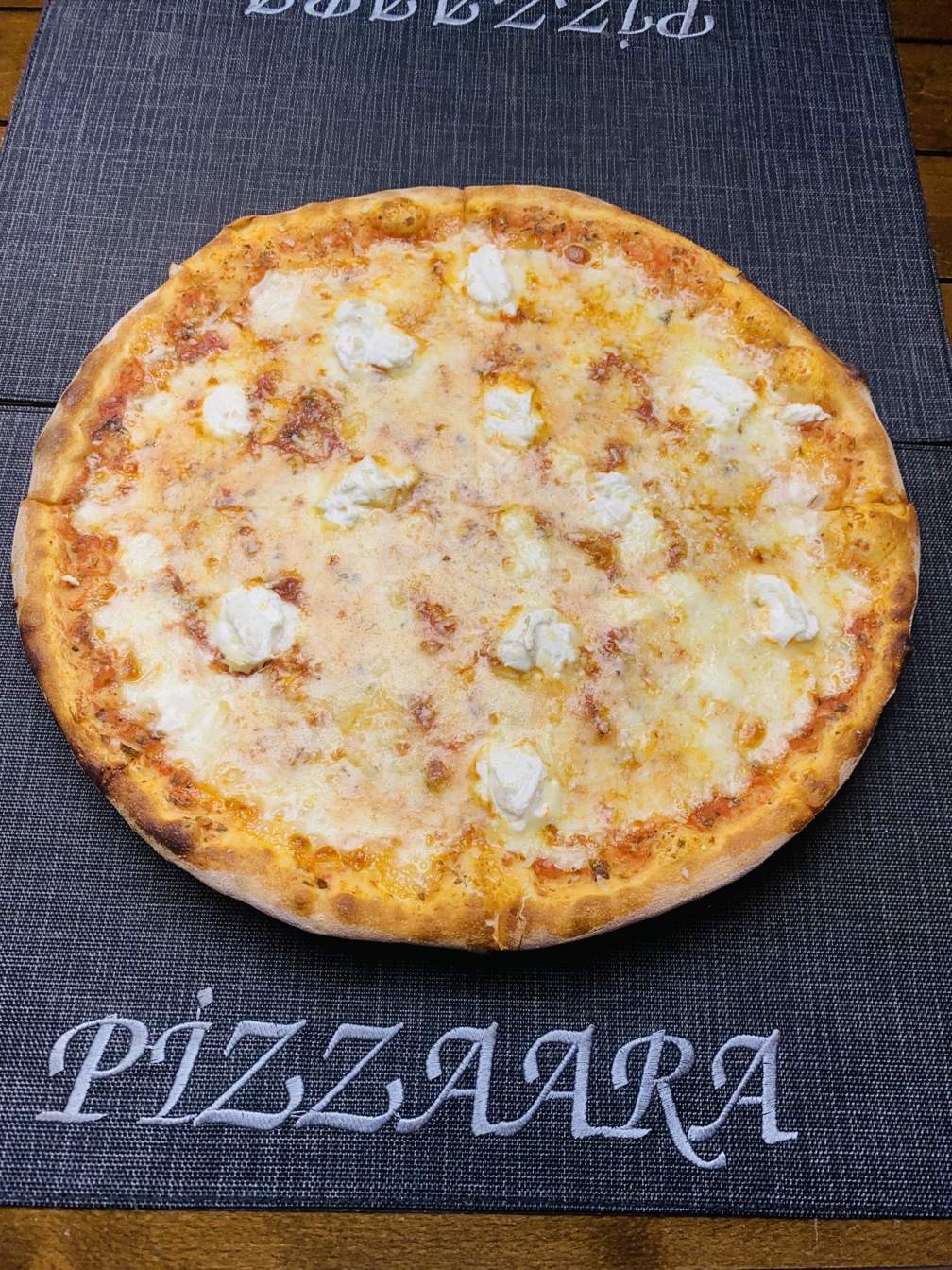 Dört Peynirli Pizza (32-33 cm.)