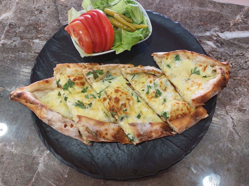 ПИДЕ  СЫРОМ / kaşarlı pide