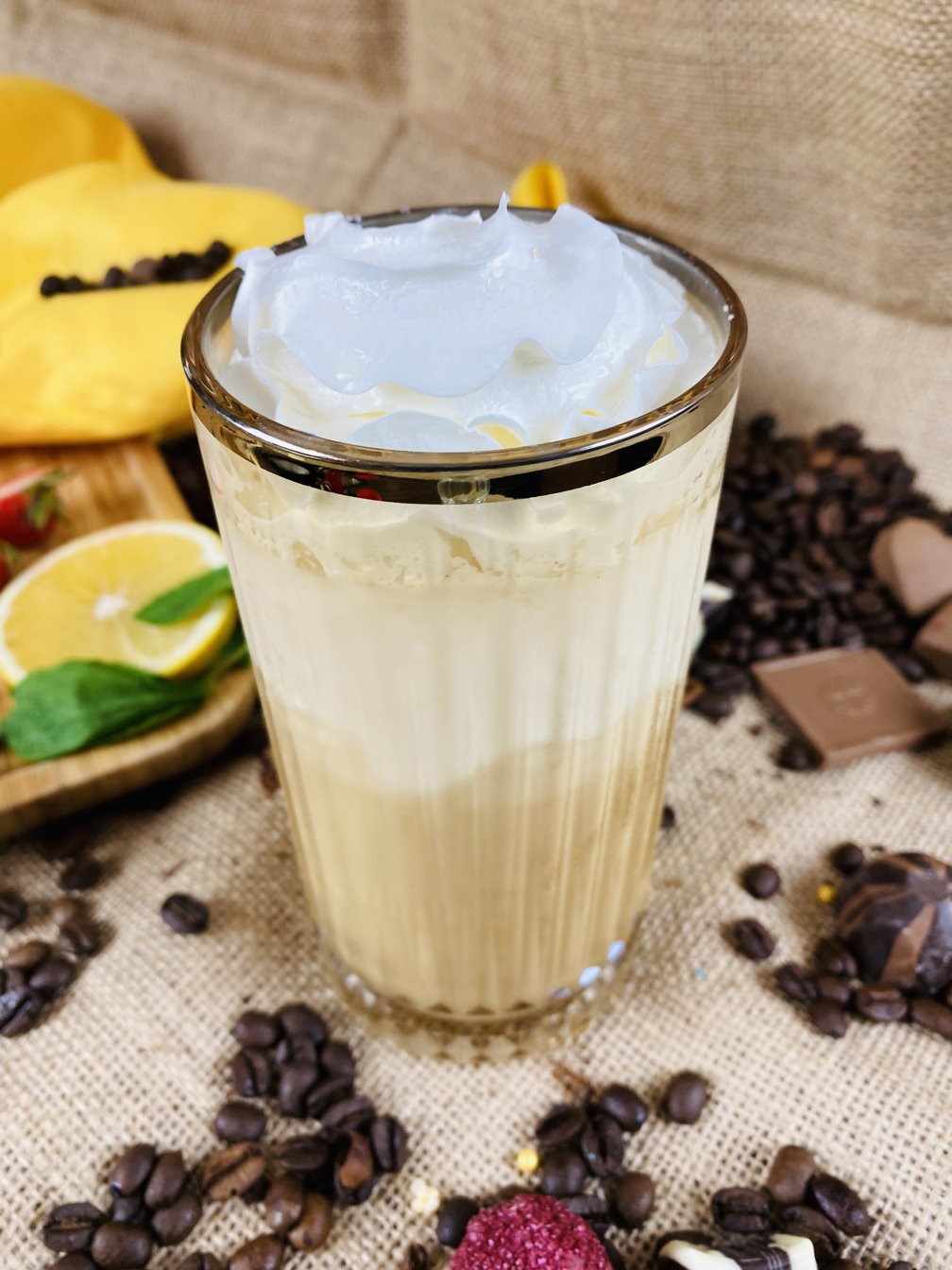  Buzlu Beyaz Çikolatalı Mocha