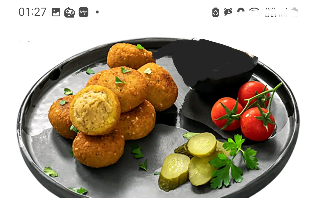 Humus dolgulu falafel porsiyon
