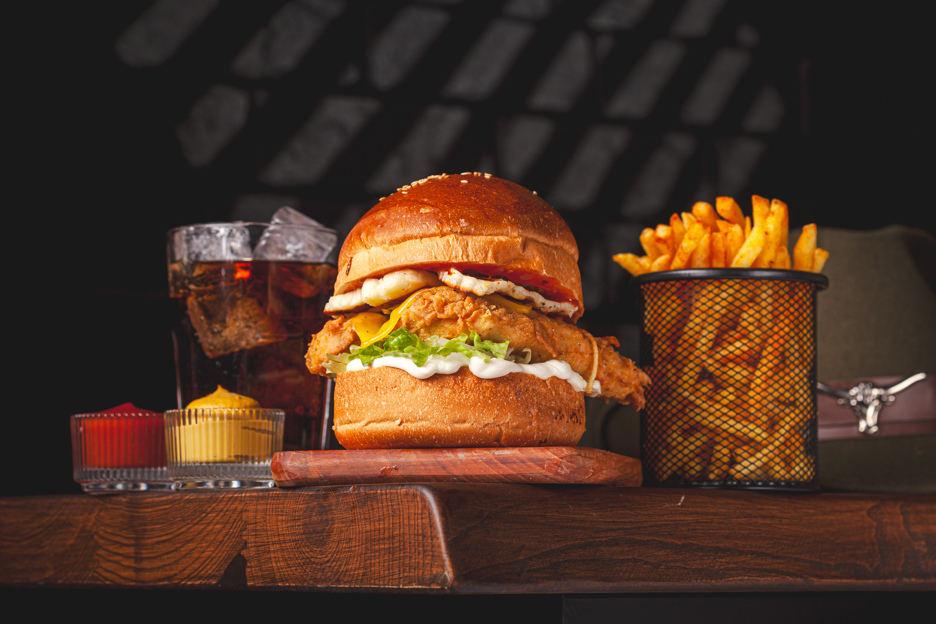 CHESE CHICKEN BURGER